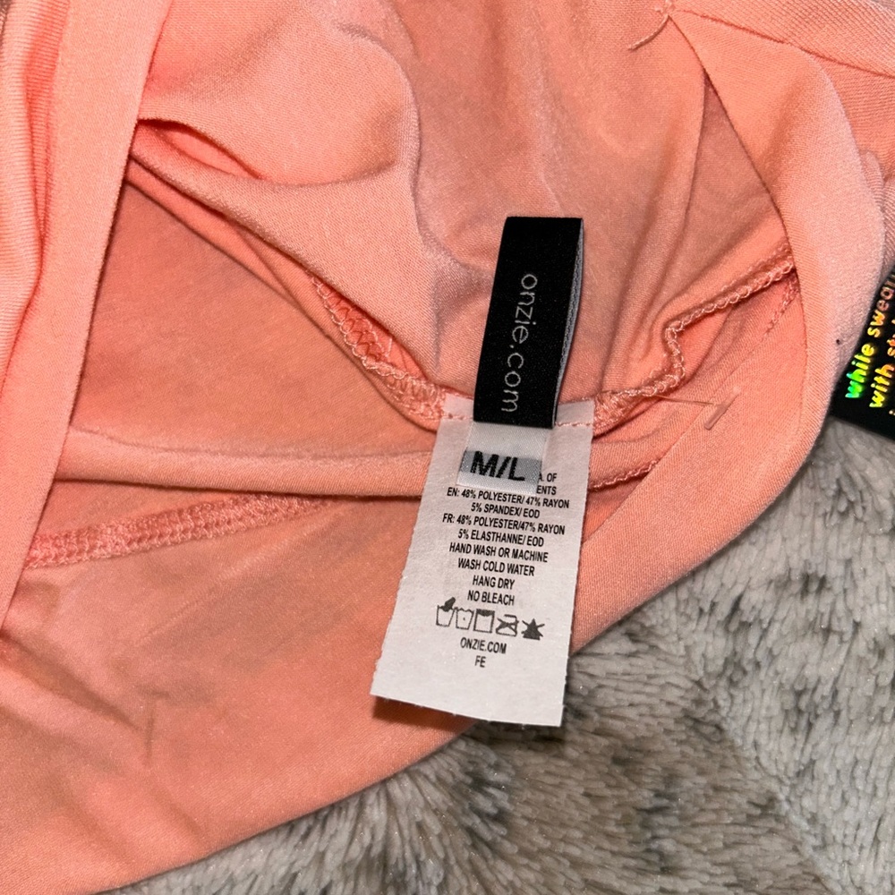 ๐ NWT Onzie | OM Reversible Tank | Peach Quartz | Size M/L - Picture 16 of 16